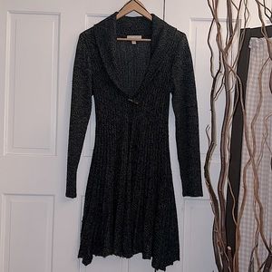 CAROLYN TAYLOR Black/Gray Fit&Flare Ribbed Toggle Close Tunic Sweater Sz. L~EUC!